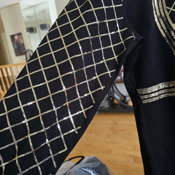 VENUS Black and Gold Long Sleeve Dress - Picture 6 of 9